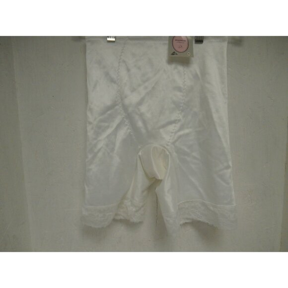 Wonderline Lingerie Undershapers White Size M-6 New!!! - Picture 1 of 1